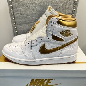 Air Jordan 1 Women’s Retro High OG White/Metallic Gold, FD2596-107, Size 10.5